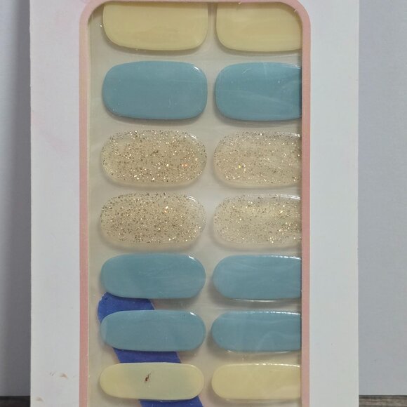 🖤 3/$12 Light Blue, White and Gold Glitter Nail Polish Strips - No UV Needed - Picture 3 of 3